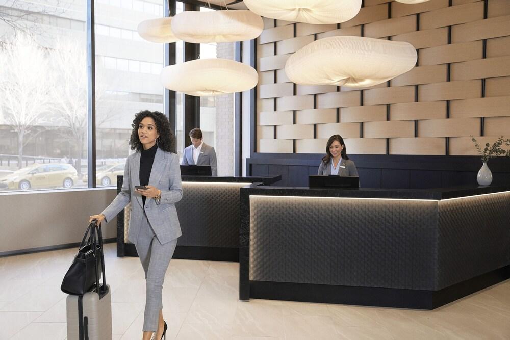 Delta Hotels By Marriott Chicago Willowbrook Eksteriør bilde