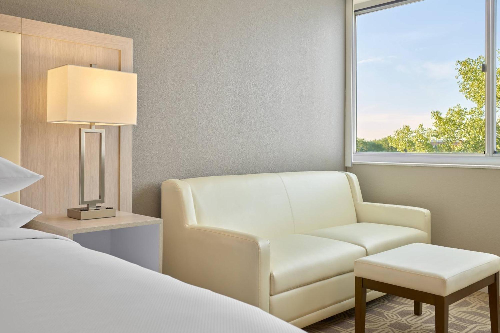 Delta Hotels By Marriott Chicago Willowbrook Eksteriør bilde
