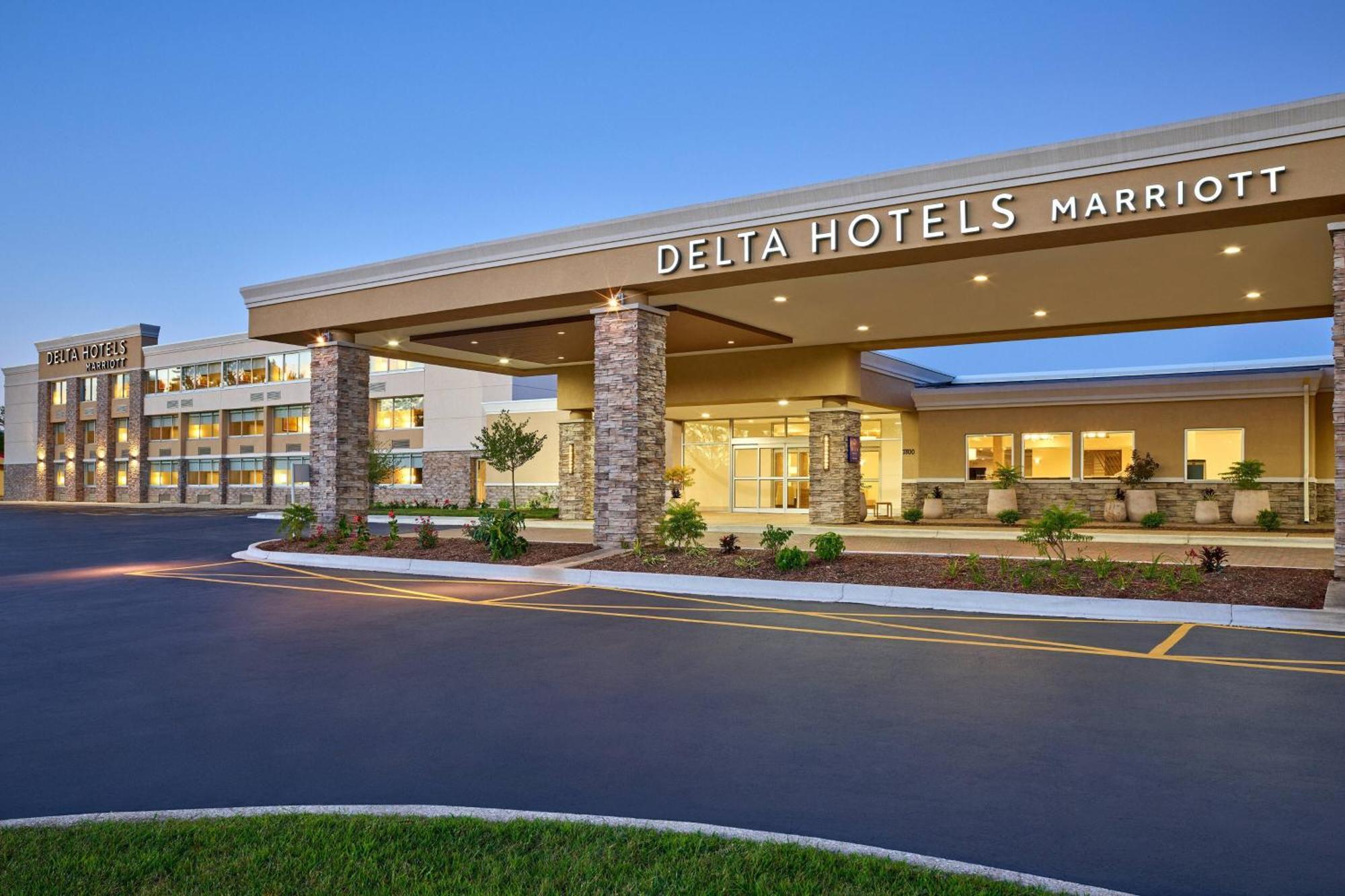 Delta Hotels By Marriott Chicago Willowbrook Eksteriør bilde
