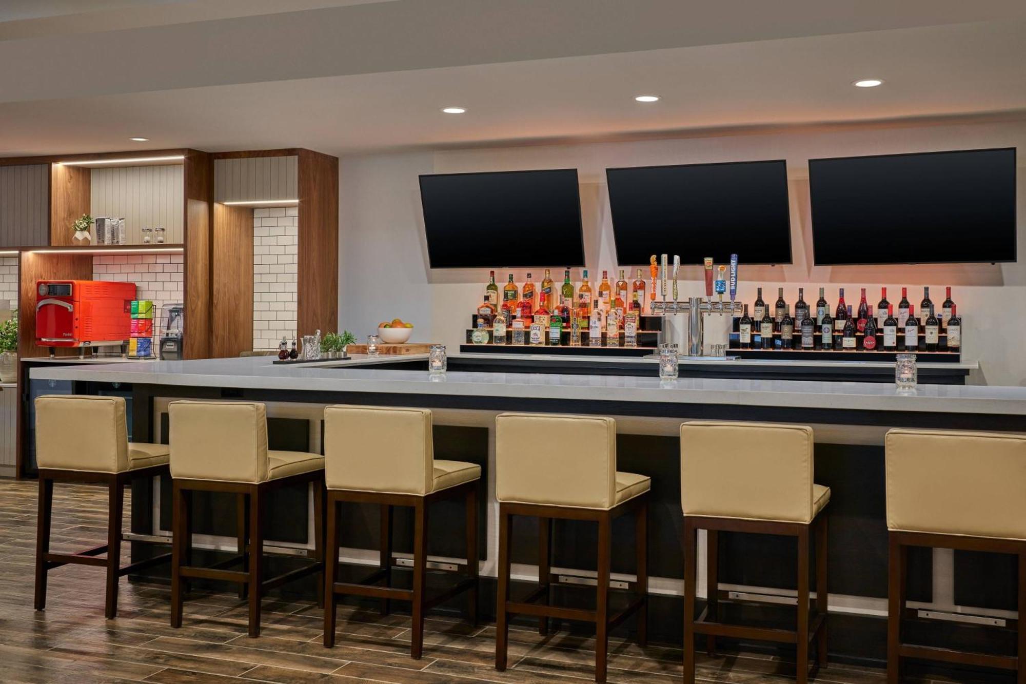 Delta Hotels By Marriott Chicago Willowbrook Eksteriør bilde